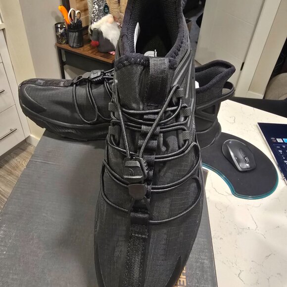 The North Face Women's Oxeye Tech Shoes Sneakers TNF Black NF0A7W4UKX7 Sz 10 NEW - Picture 2 of 13